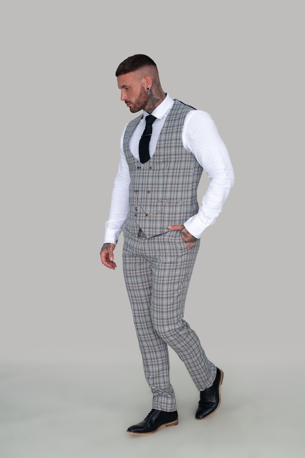 Cavani Grey Check Slim Fit 3 Piece Wedding Tailored Suit - Image 3