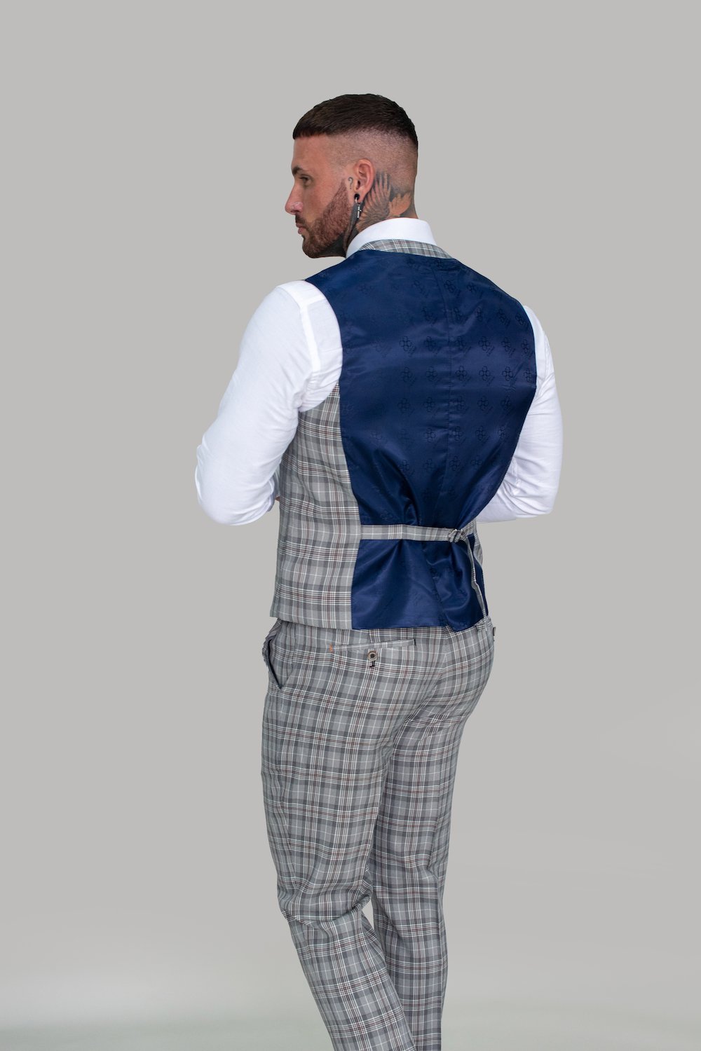 Cavani Grey Check Slim Fit 3 Piece Wedding Tailored Suit - Image 4