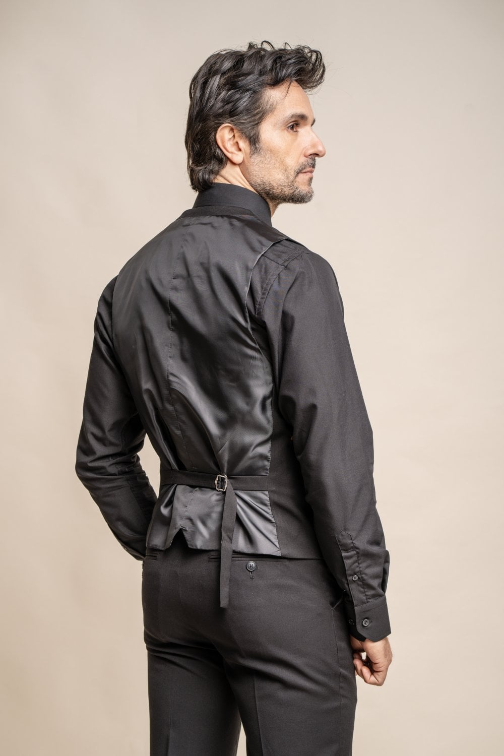 Cavani Marco All Black Slim Fit Waistcoat - Image 3