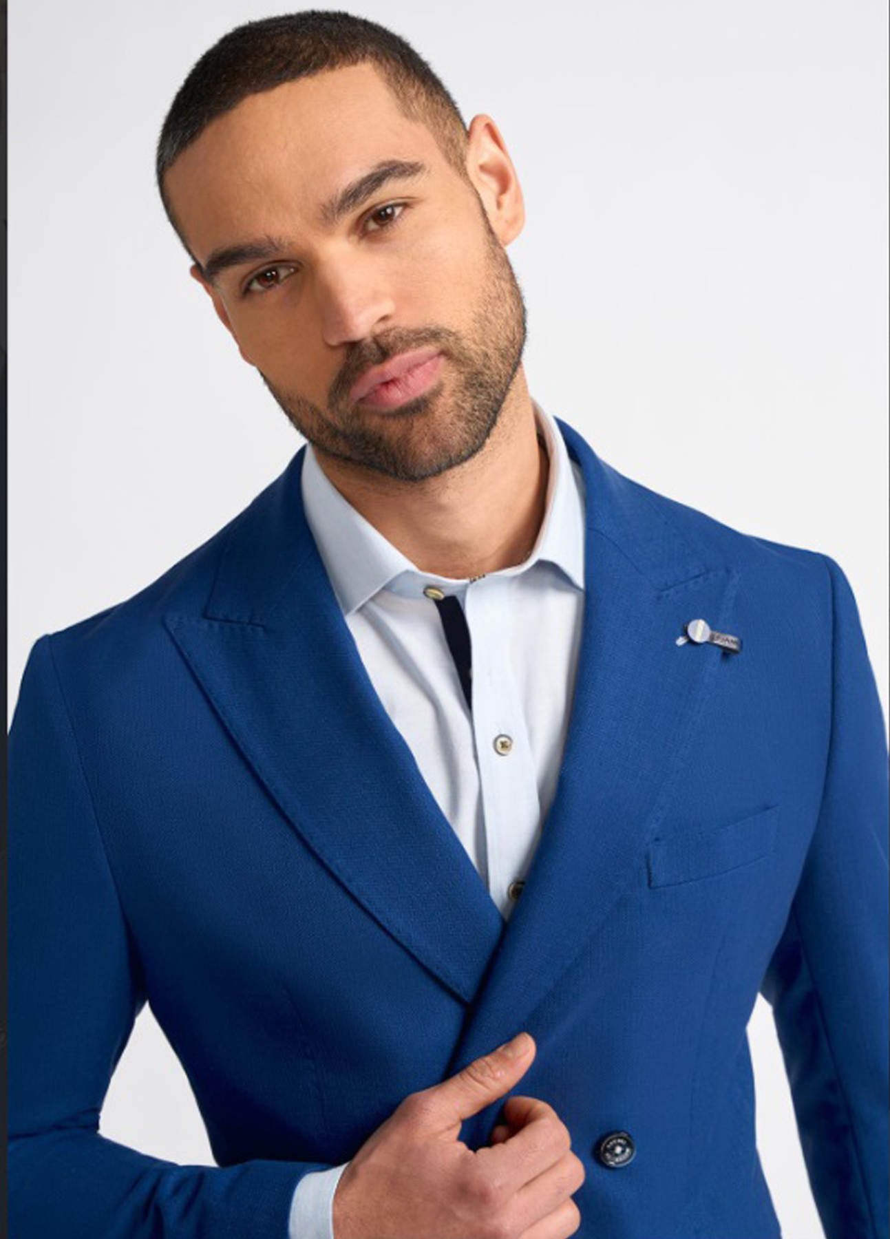 Cavani Double Breasted Contrast Blue & Ecru 2 Piece Suit - Image 4