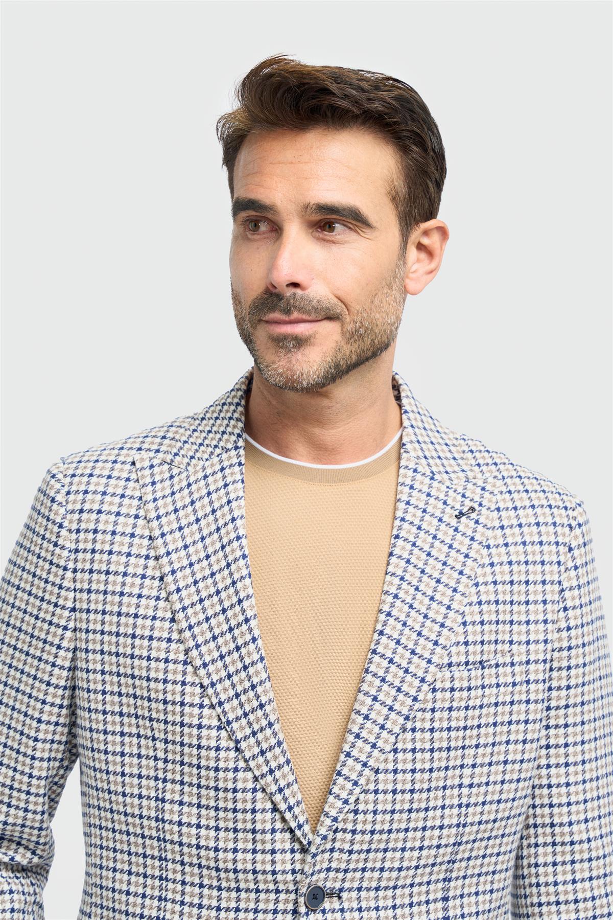 Cavani "Bartela" Beige Check Dinner Jacket Blazer - Image 3