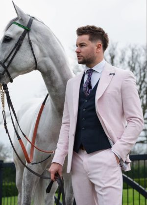 Cavani Contrast Pink 3 Piece Suit With Navy Waistcoat