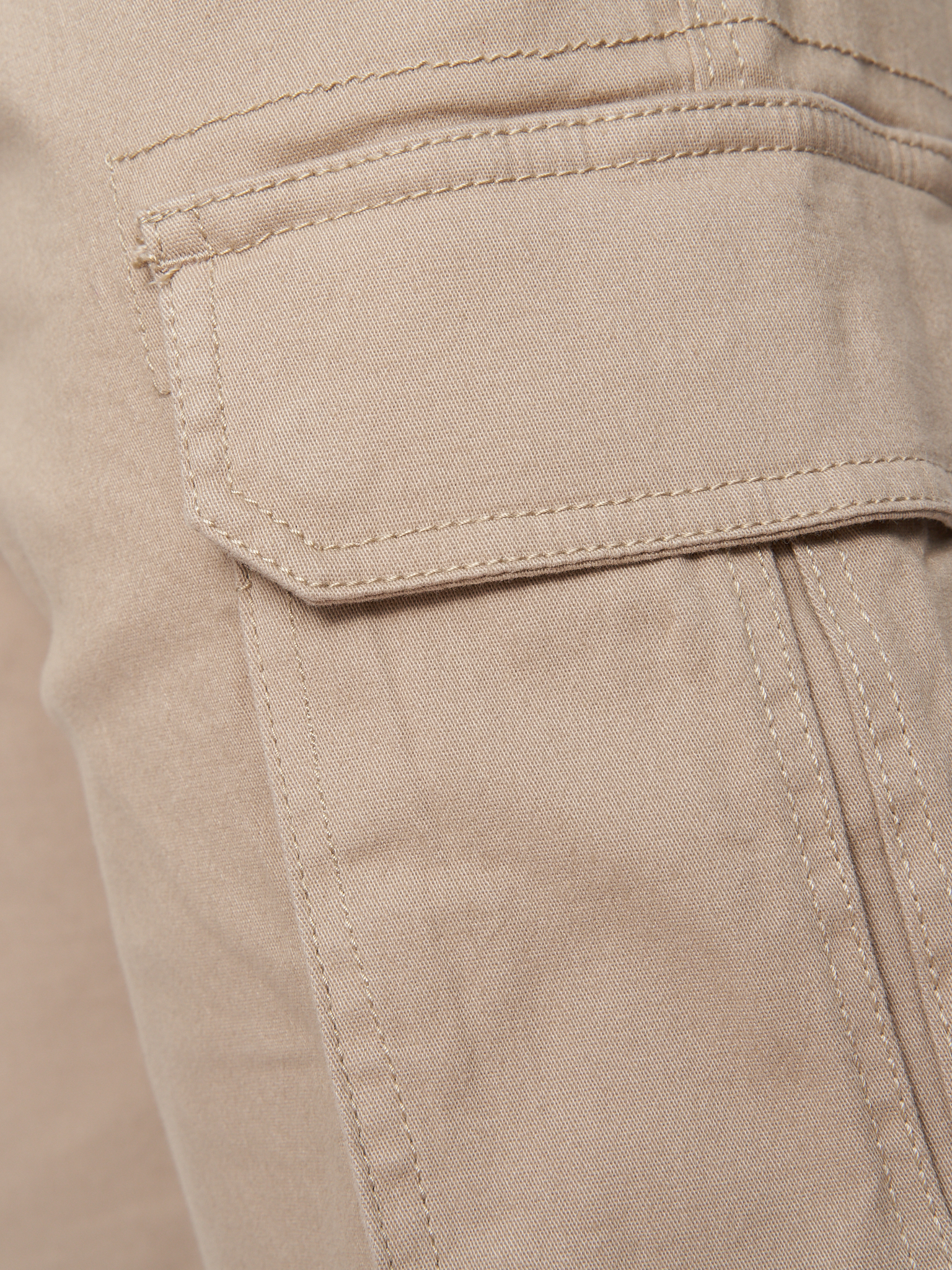 Men's Crosshatch Smart Casual Stretch Chino Cargo Shorts - Image 8