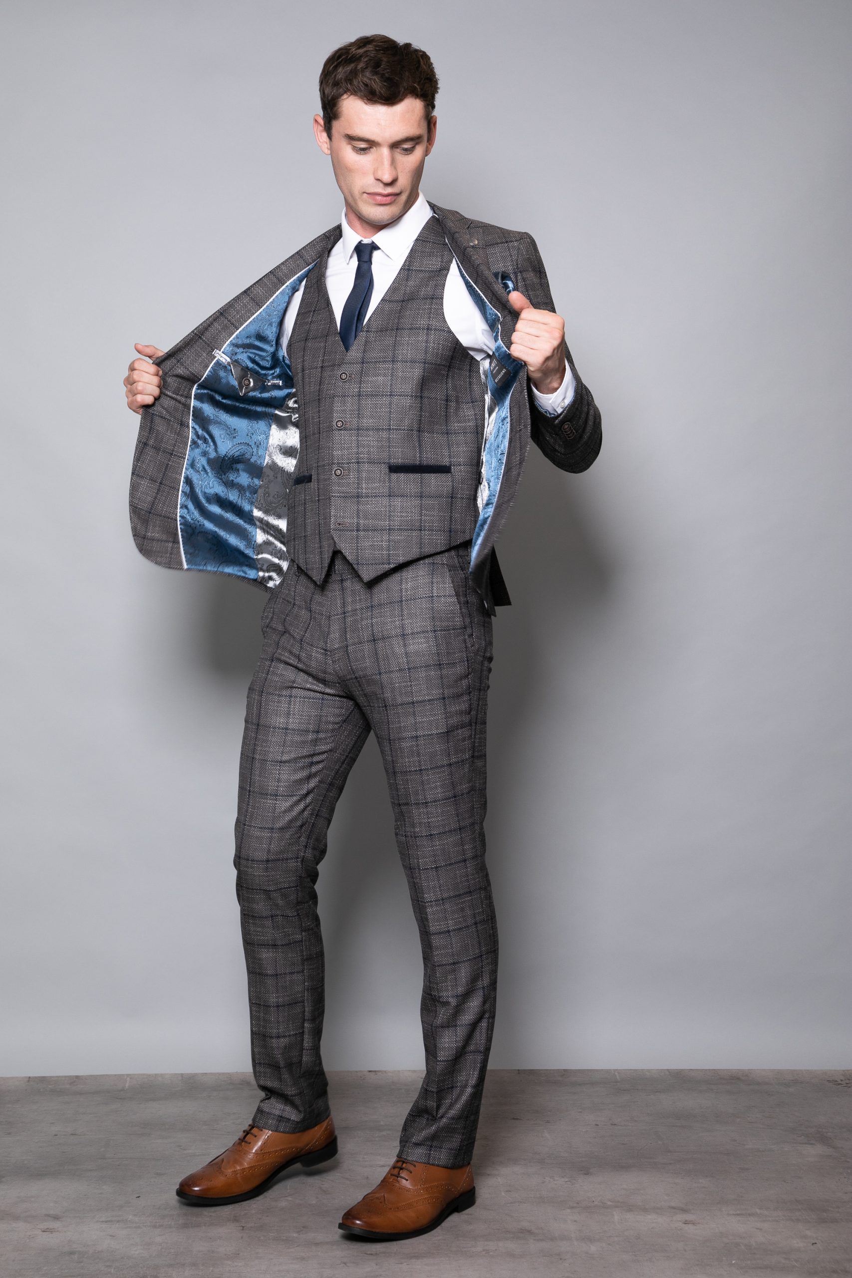 Men's Nines Check Brown 3 Piece Suit Slim Fit - Image 3