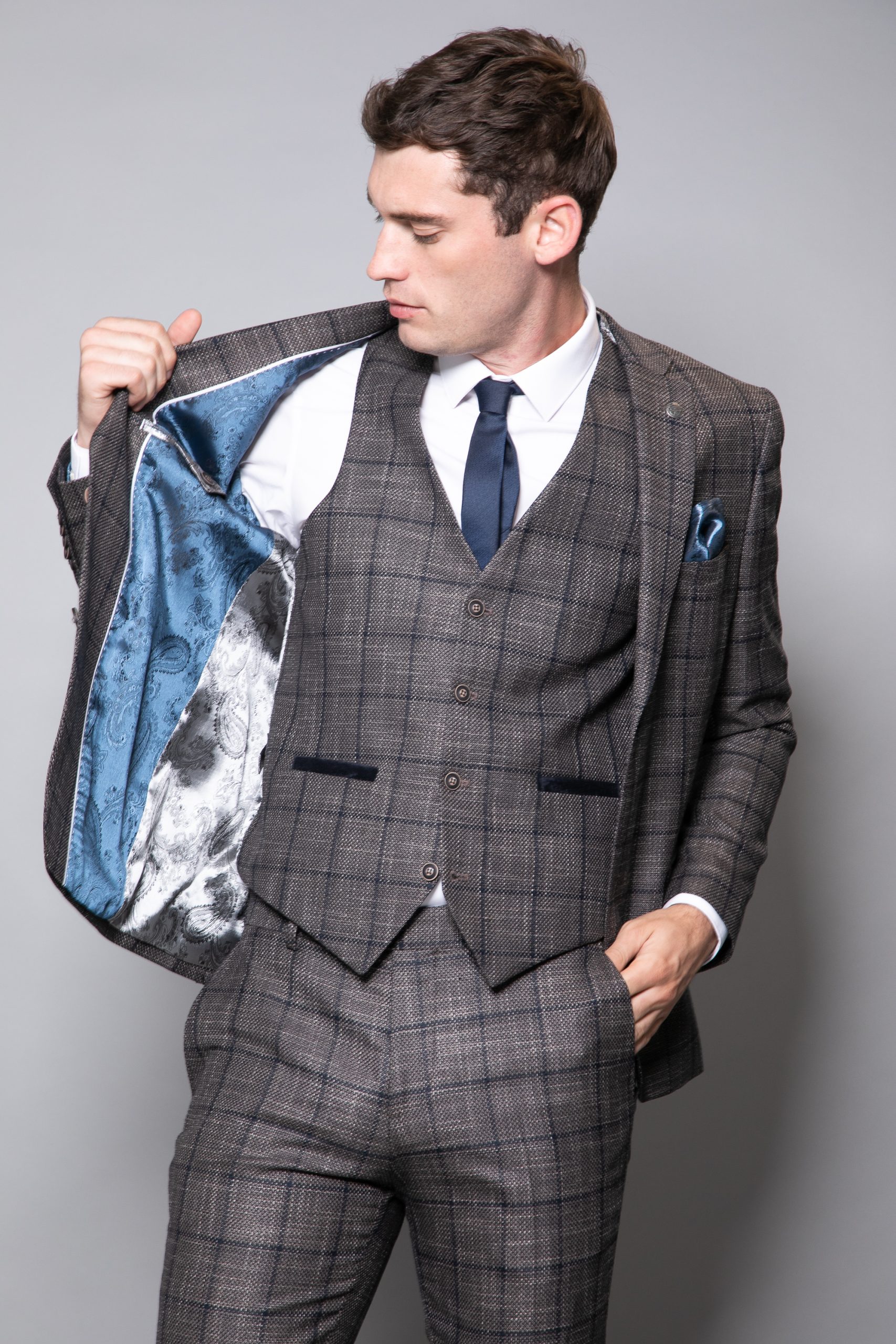 Men's Nines Check Brown 3 Piece Suit Slim Fit - Image 5